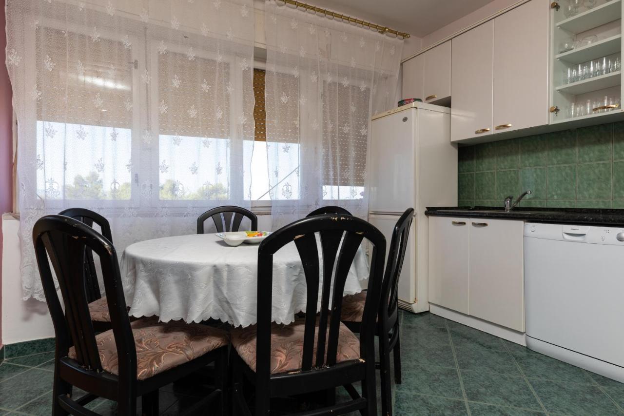 Apartments With A Parking Space Sumpetar, Omis - 9436 Dış mekan fotoğraf
